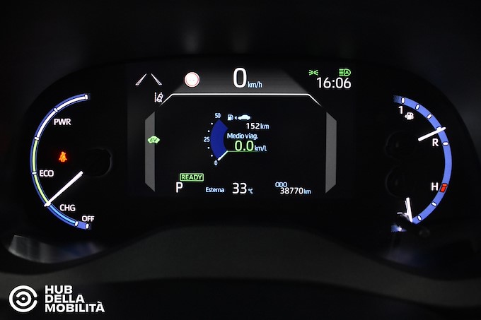 TOYOTA Yaris Cross 1.5 Hybrid 5p. E-CVT AWD-i Lounge
